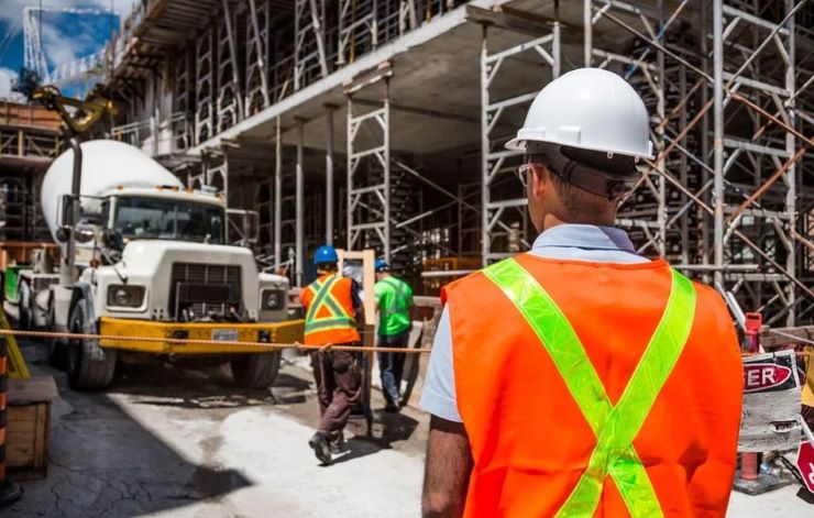 Sicurezza sul posto di lavoro, morto un operaio schiacciato da un tornio