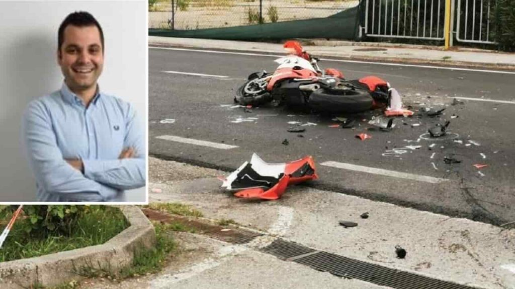 In sella alla moto nuova, lo schianto contro un furgone: muore centauro 41enne