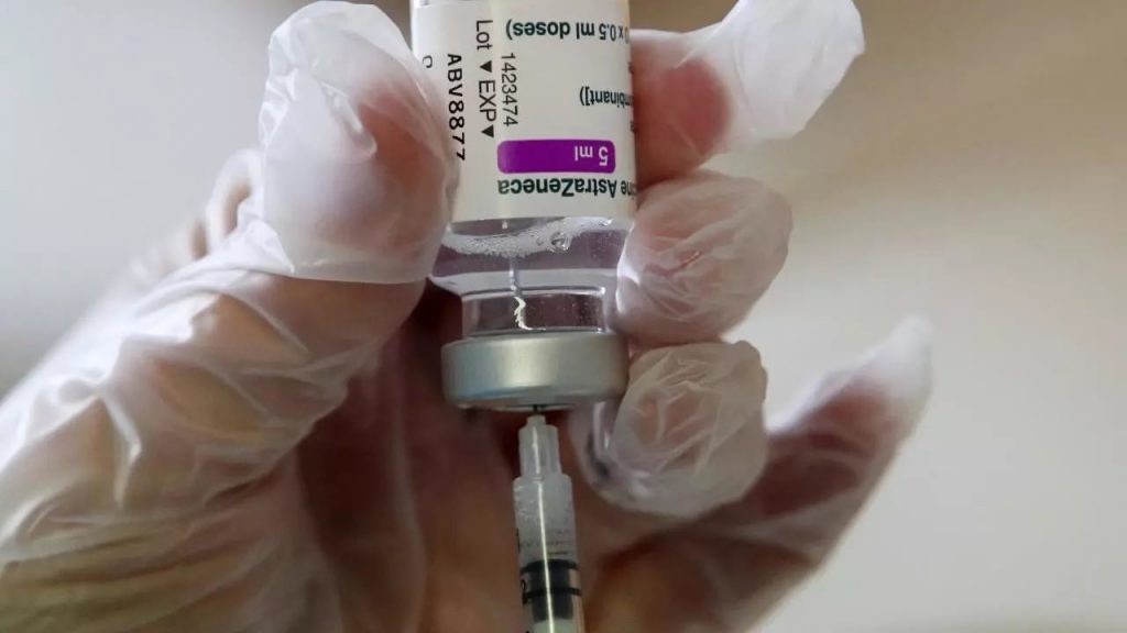 AstraZeneca, Cts dà libertà di scelta: seconde dosi a chi rifiuta il mix