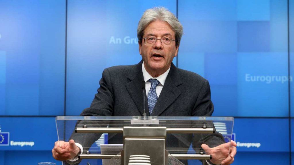 Marò, Gentiloni:«Chiuso caso con l’India, successo diplomazia italiana»