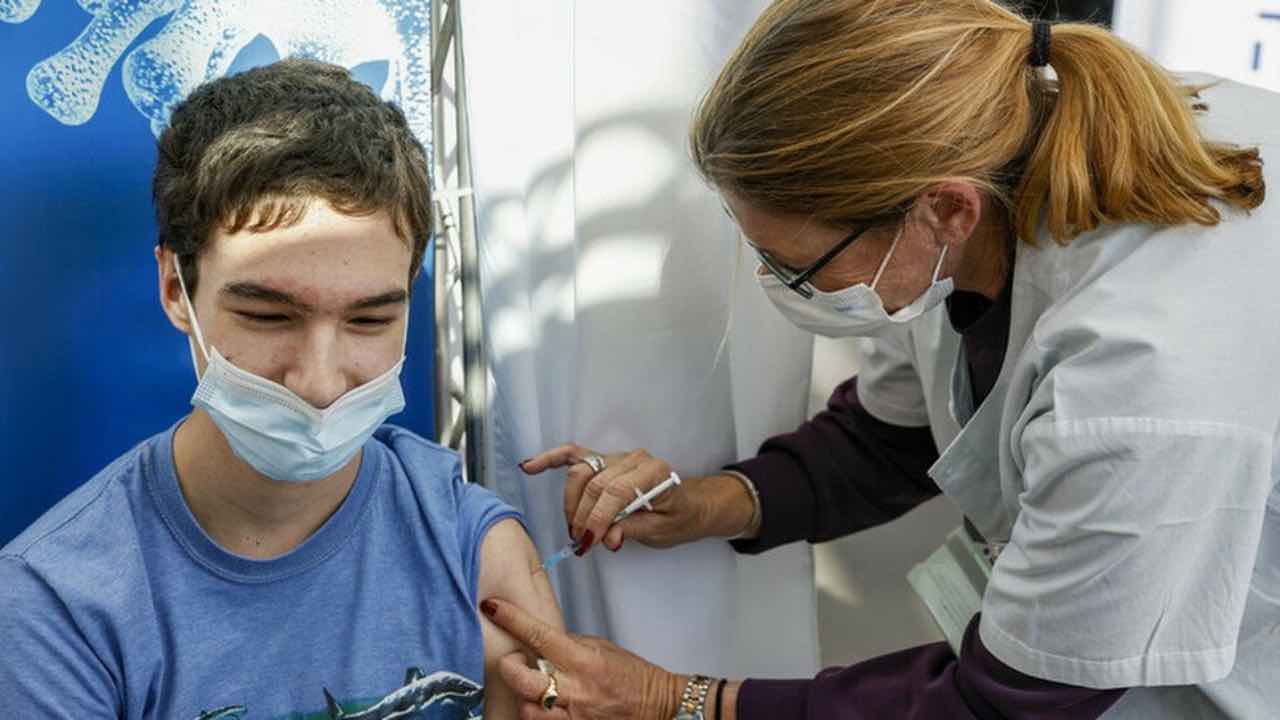 vaccinare ragazzi pediatri