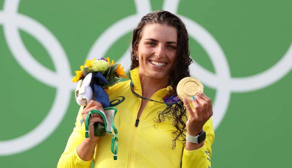Tokyo2020, Jessica Fox ripara la canoa con un preservativo e vince l’oro [VIDEO]