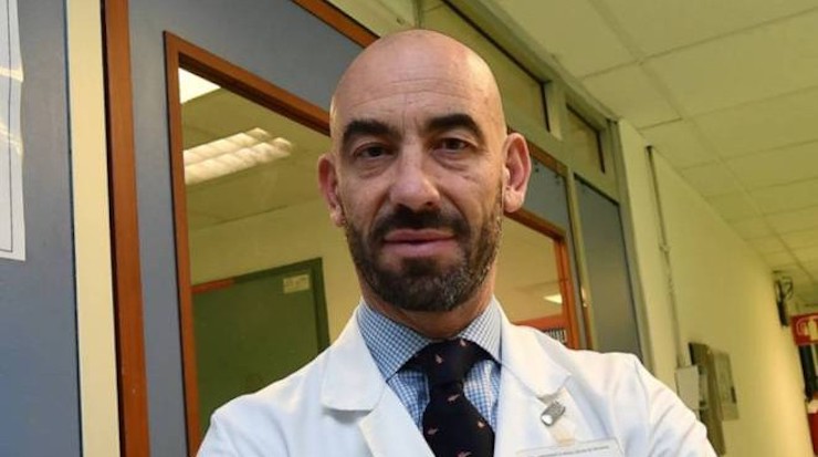 Bassetti: «Non vaccinare under 40? Una stupidaggine»