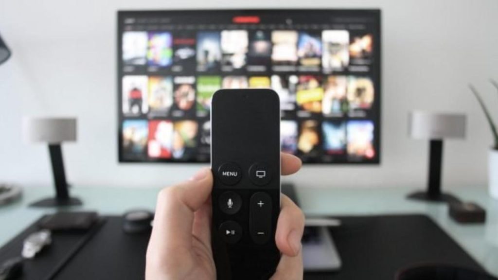 Bonus tv, Giorgetti firma decreto: 100 euro per l’acquisto di un nuovo televisore