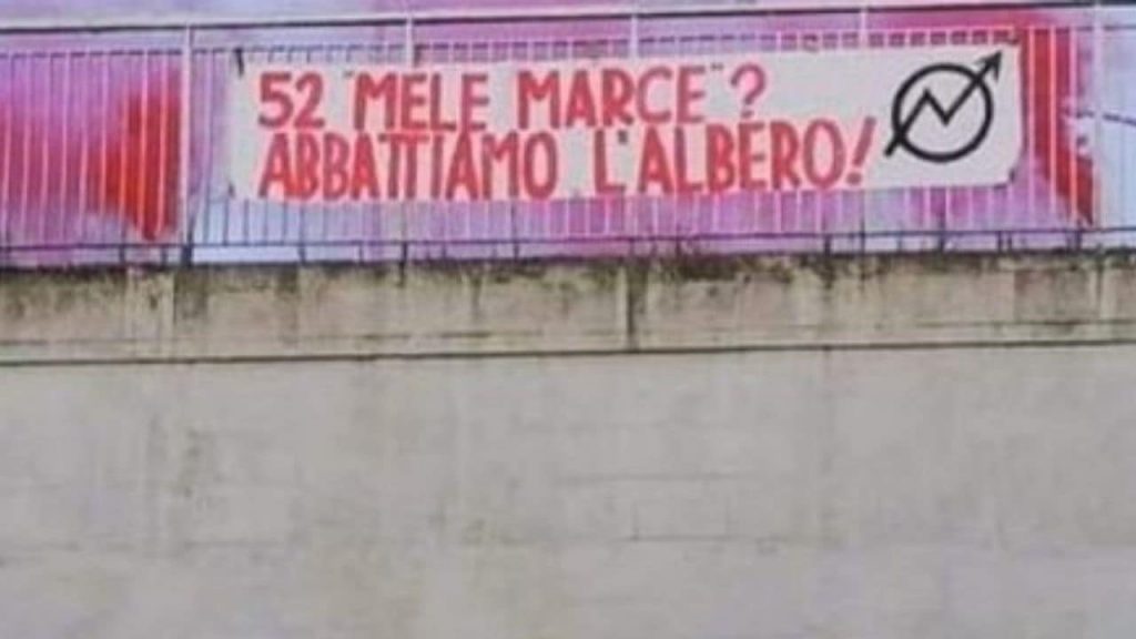 Violenze in carcere, agenti minacciati con uno striscione: “Andiamo a lavoro con abiti civili”
