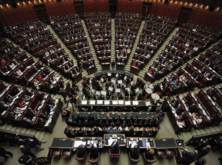 Il parlamento riuscirà ad evitare ulteriori divisioni? - Meteoweek.com