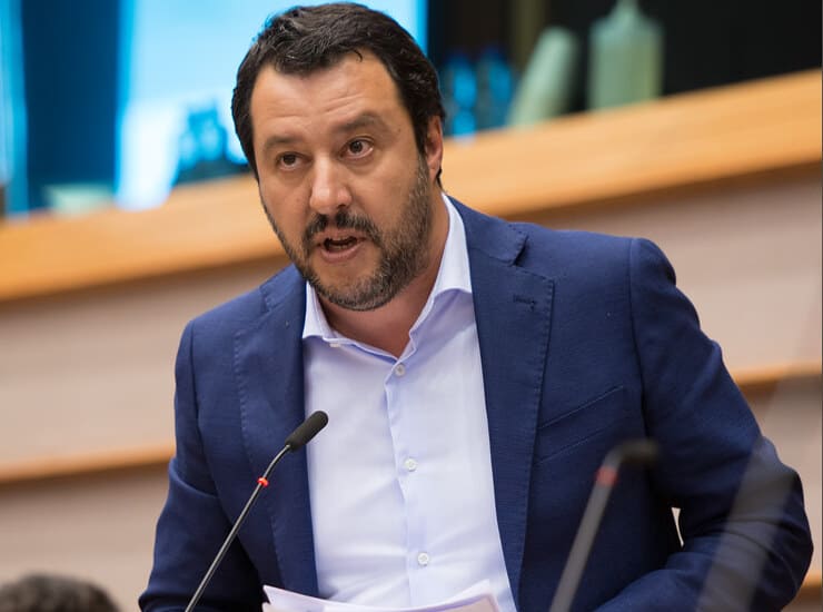 Matteo Salvini tra i contrari all'obbligo vaccinale - meteoweek.com