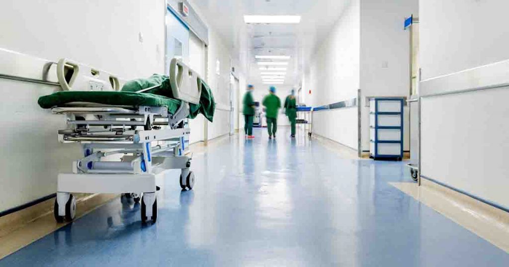 Sospesi a Siracusa 49 medici non vaccinati: “Un pessimo esempio per la società”