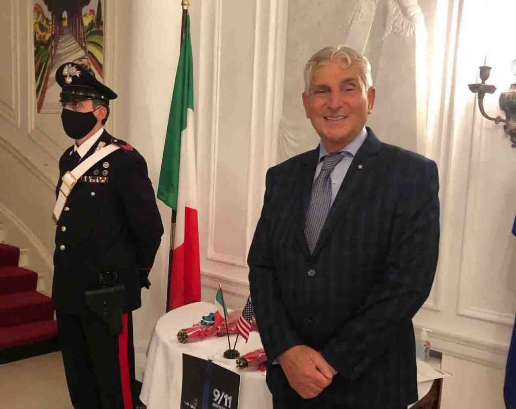 11 settembre, l’uomo che ricorda ogni anno le vittime italiane: “Sono un semplice cittadino che si è arrabbiato”