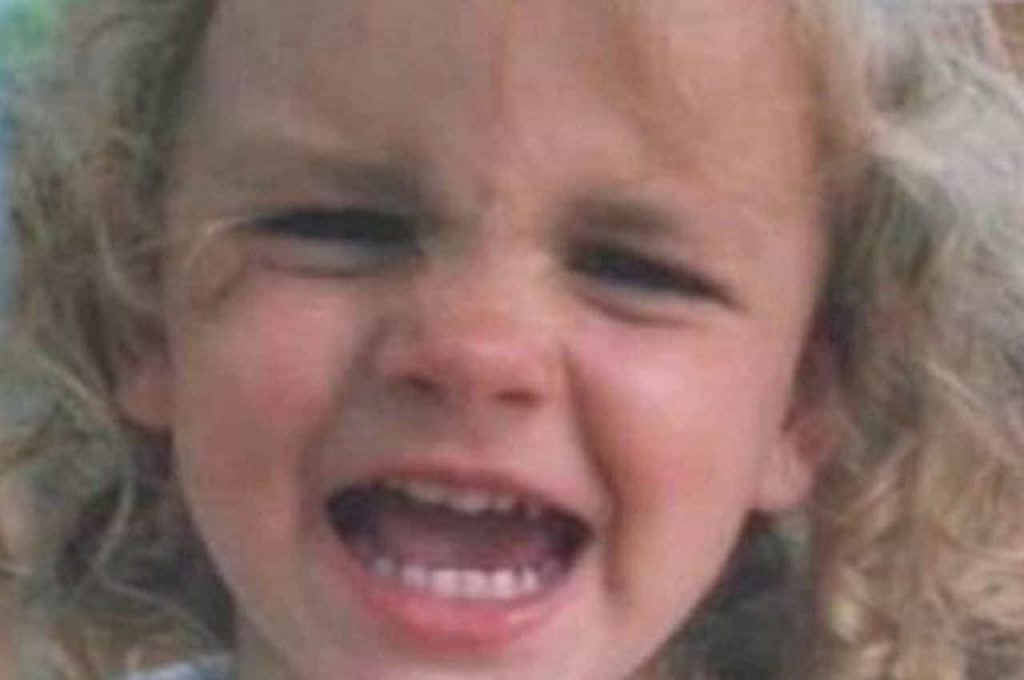Riconoscete chi è questa bambina? Oggi è una delle cantanti più amate