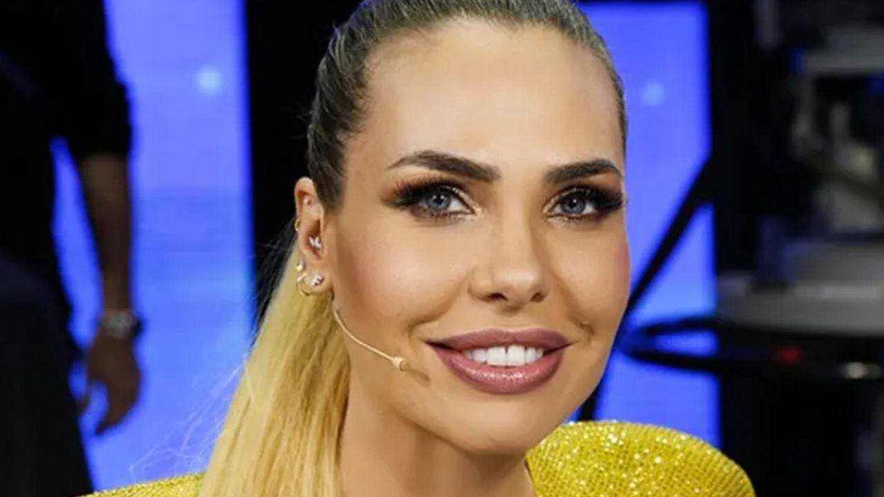 Ilary Blasi - Meteoweek