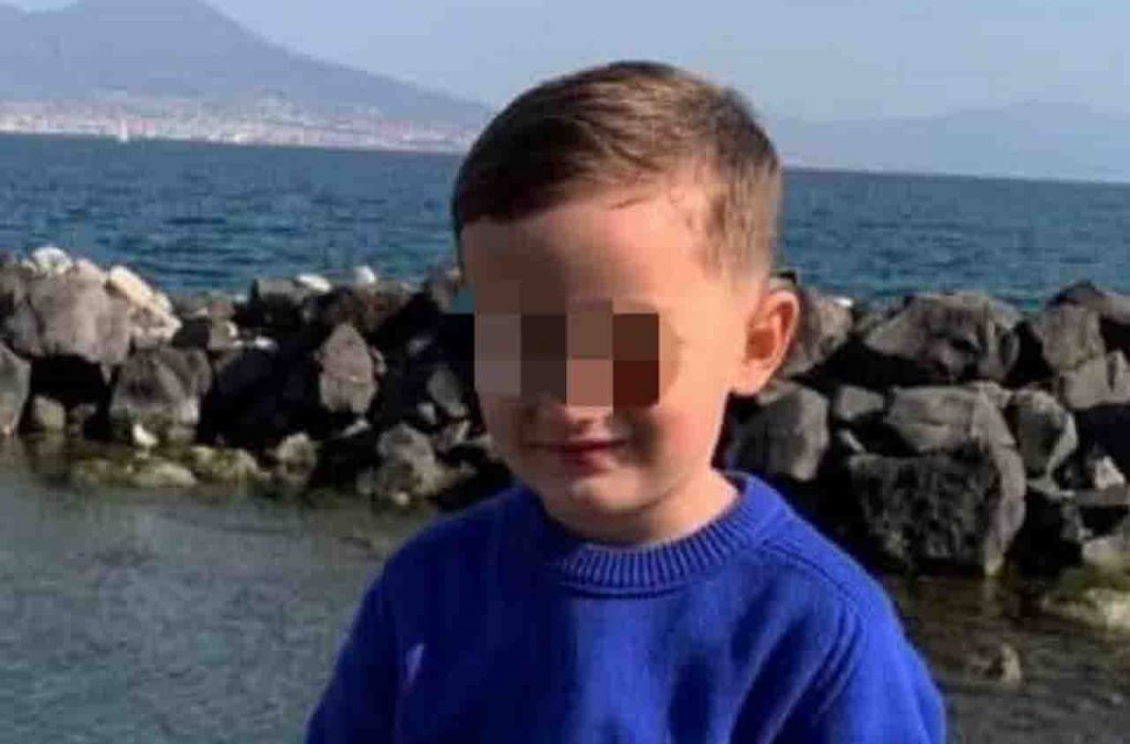 Bimbo morto a Napoli, non è stato un incidente: fermato un domestico per omicidio