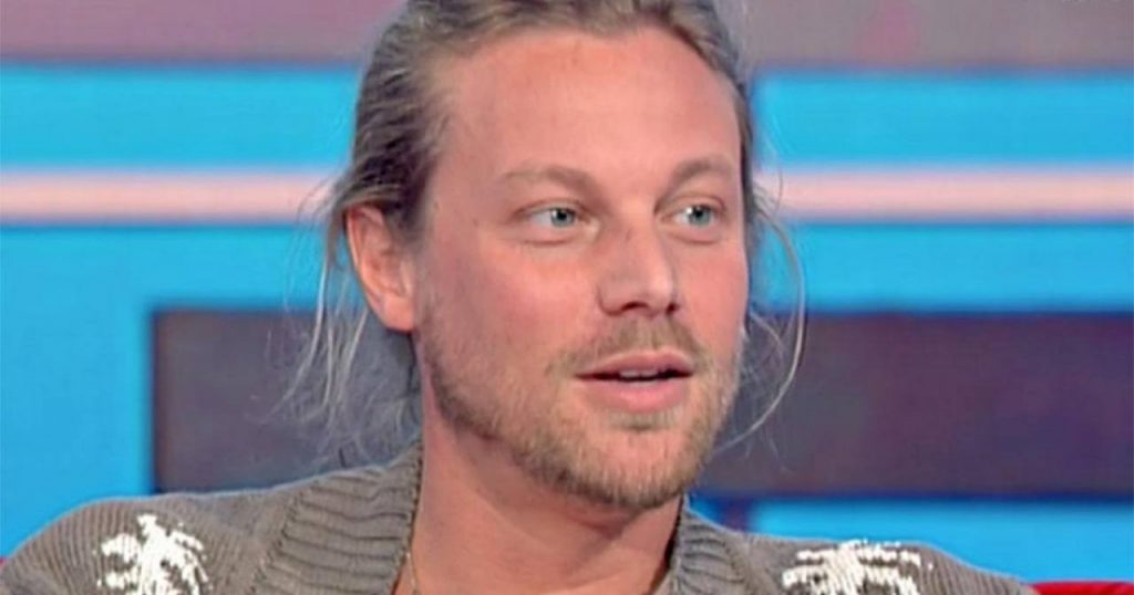 Grande Fratello Vip, conoscete il cugino, e socio in affari, di Daniele Silvestri? Lui è un cantante amatissimo