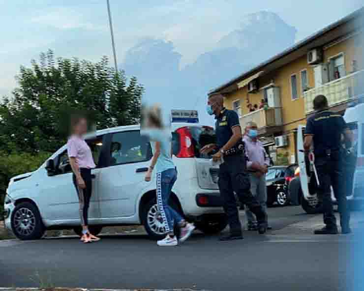 Tenta di uccidere una ragazza a colpi di pistola: aveva litigato con suo figlio