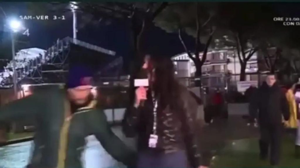 Empoli-Fiorentina, tifoso molesta una giornalista in diretta tv [VIDEO]