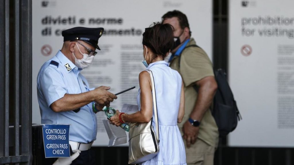 Green Pass: arriva l’ordinanza sui trasporti. Ecco le nuove regole
