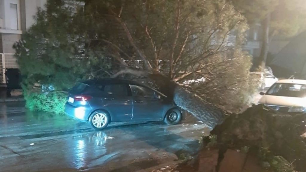 Maltempo in Sicilia, l’appello del prefetto: “Non uscite di casa”