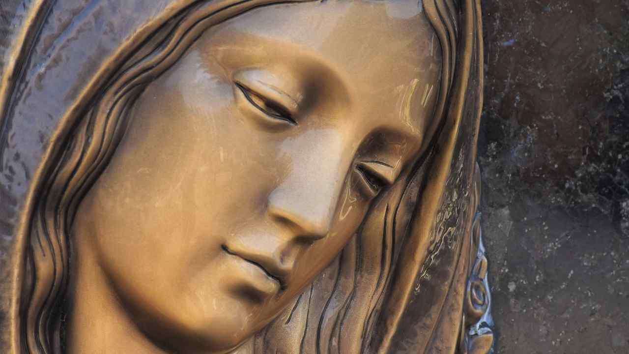 Quella maternità cambia tutto- Maria Santissima