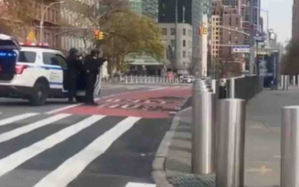 New York, uomo armato avvistato nella zona del Palazzo delle Nazioni Unite: polizia in allarme [VIDEO]