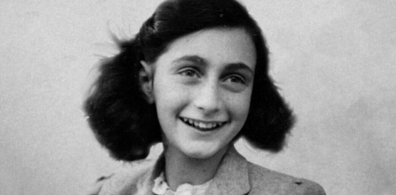 Anna Frank sorridente