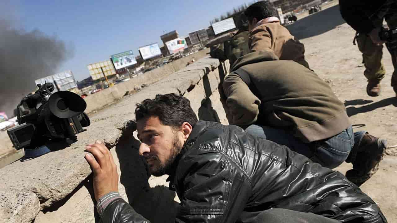 Afghanistan, Talebani arrestano due giornalisti - meteoweek