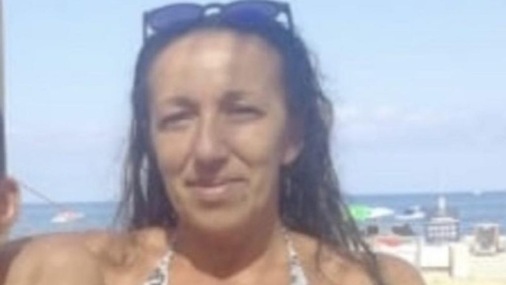 Alessandra, trasferita da Livorno in Corsica: accoltellata a morte dal compagno francese