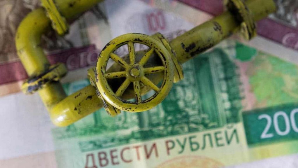 L’Ue tuona:«Pagare gas russo in rubli viola sanzioni», ma Bloomberg dice che alcune imprese lo avrebbero fatto