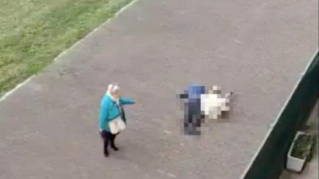 Spara e ammazza il vicino dopo lite per il cane: il video del delitto [VIDEO]