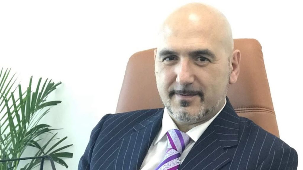 Ha truffato migliaia di persone tramite un sistema piramidale. Nei guai consulente finanziario
