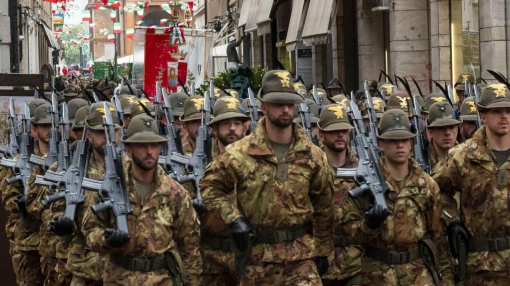 Molestie degli alpini, la proposta: “Sospendere per due anni le adunate”