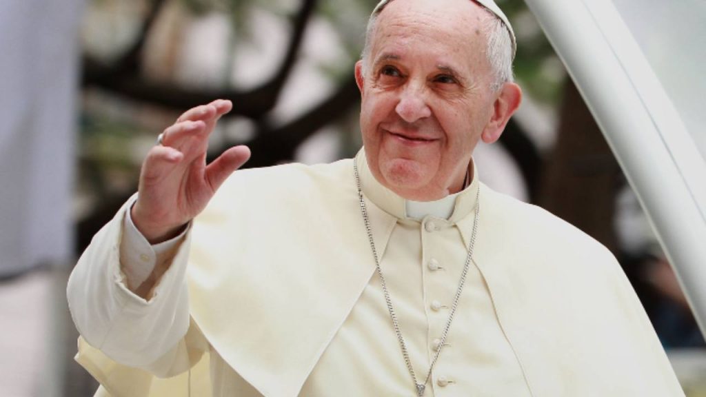 Papa Francesco investito da critiche per la “linea pro-Putin”