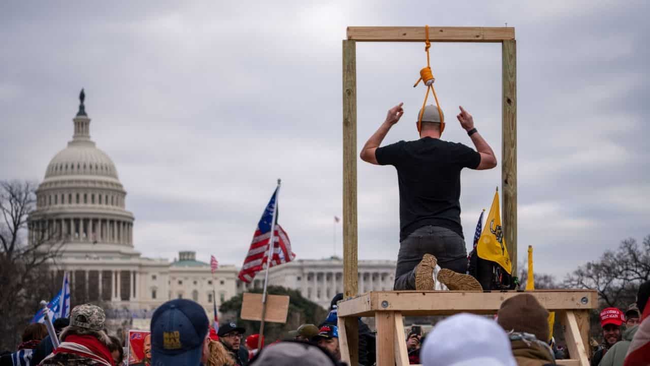 Trump e i cori hang Mike Pence - meteoweek 20220526