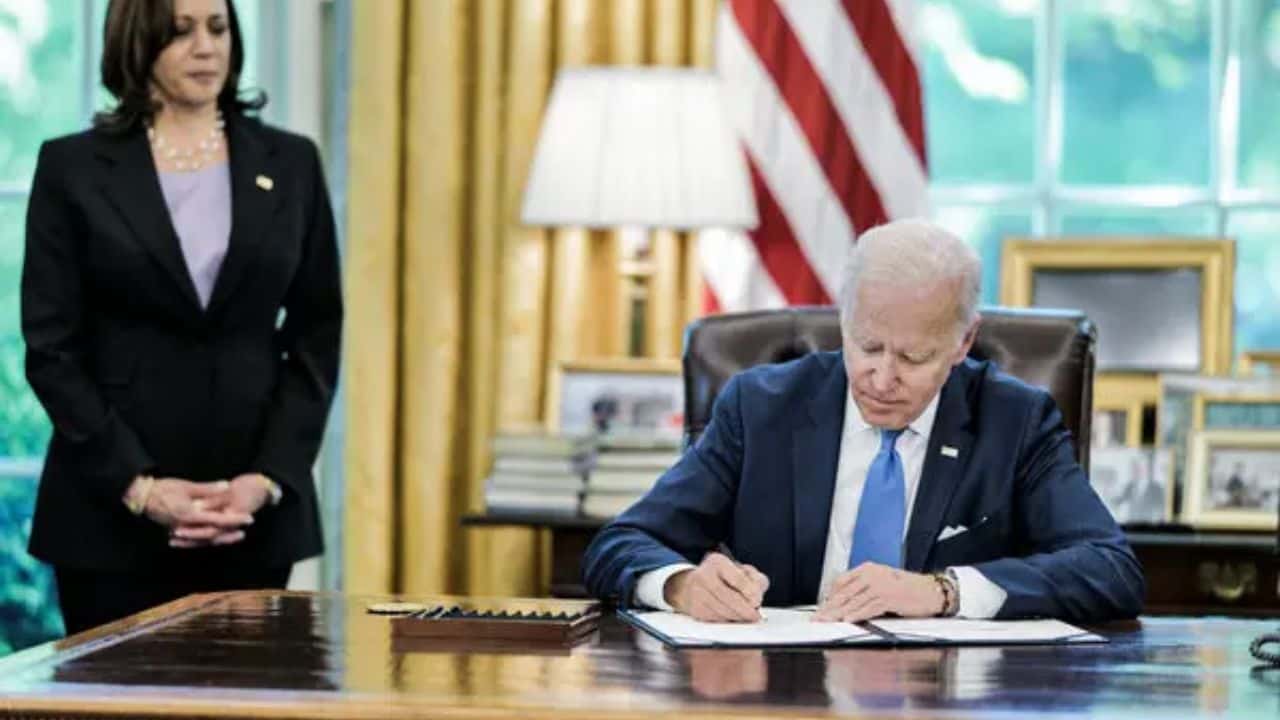 Ucraina, Biden firma legge per agevolare consegna armi a Kiev - meteoweek 20220510