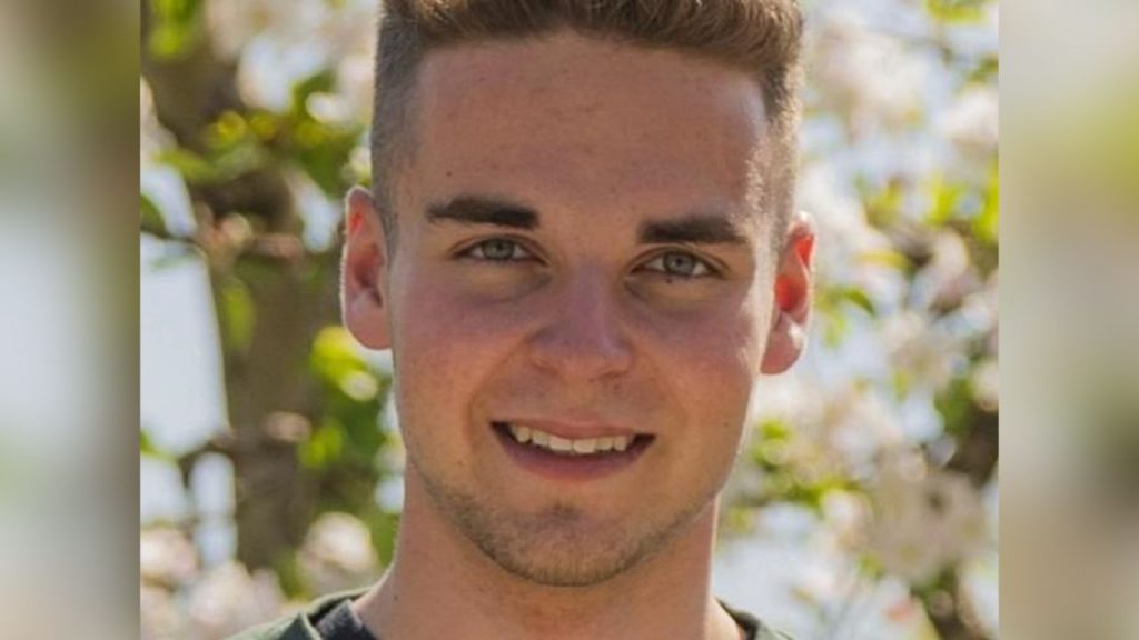 Entra in acqua sullo stand up paddle ma sparisce nel nulla: trovato senza vita il 19enne Michael Hafner