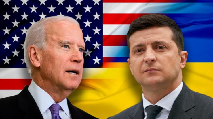 Ucraina, Biden chiama Zelensky: “Pronto un altro miliardo di dollari per Kiev”