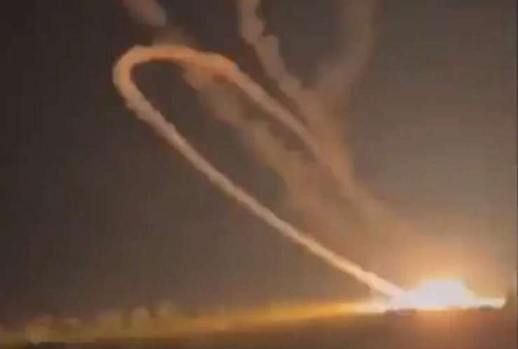 Ucraina, missile russo fa inversione a “U” e cade sui soldati che lo avevano lanciato [VIDEO]