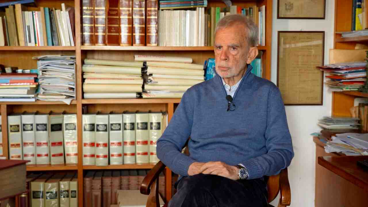 È morto il linguista Luca Serianni: era  stato investito sulle strisce pedonali