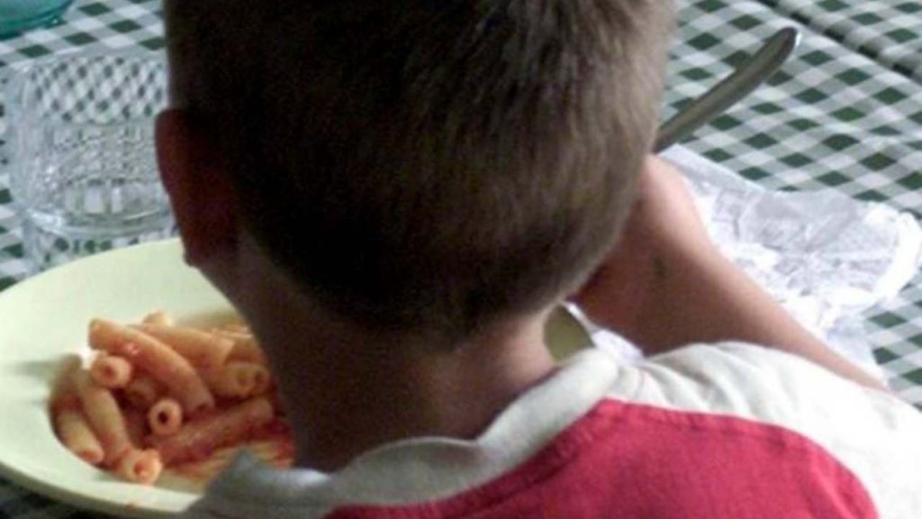 Andrea muore a 6 anni in vacanza a Sharm, molto grave suo padre:«Intossicazione alimentare»