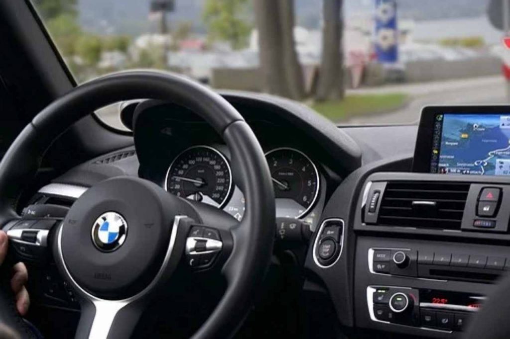 Bollo auto: ora tanti possono essere esonerati per sempre, regalo anticrisi
