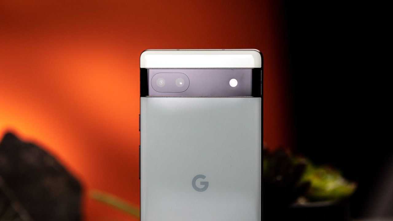 Una funzione di Google Pixel 6 è utilissima, non potrete più farne a meno: come funziona Camouflage?