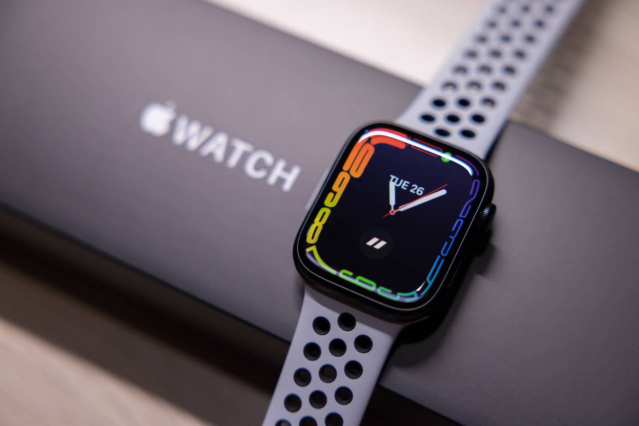 Apple Watch 8 - MeteoWeek.com 20220831 cell