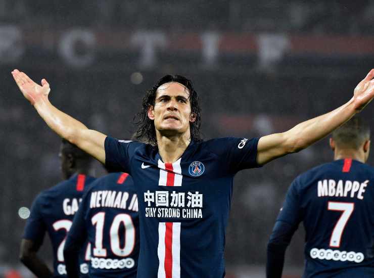 Cavani con la maglia del PSG - credits: Ansa Foto. Meteoweek