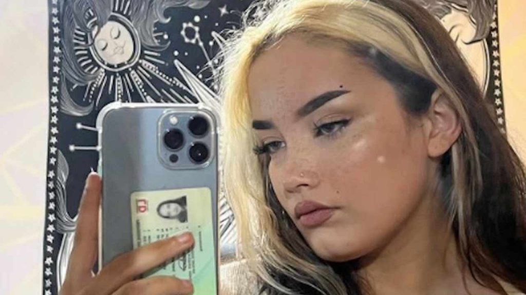 Ragazza di 18 anni non vuole fare sesso: lui, 31 anni, la strangola