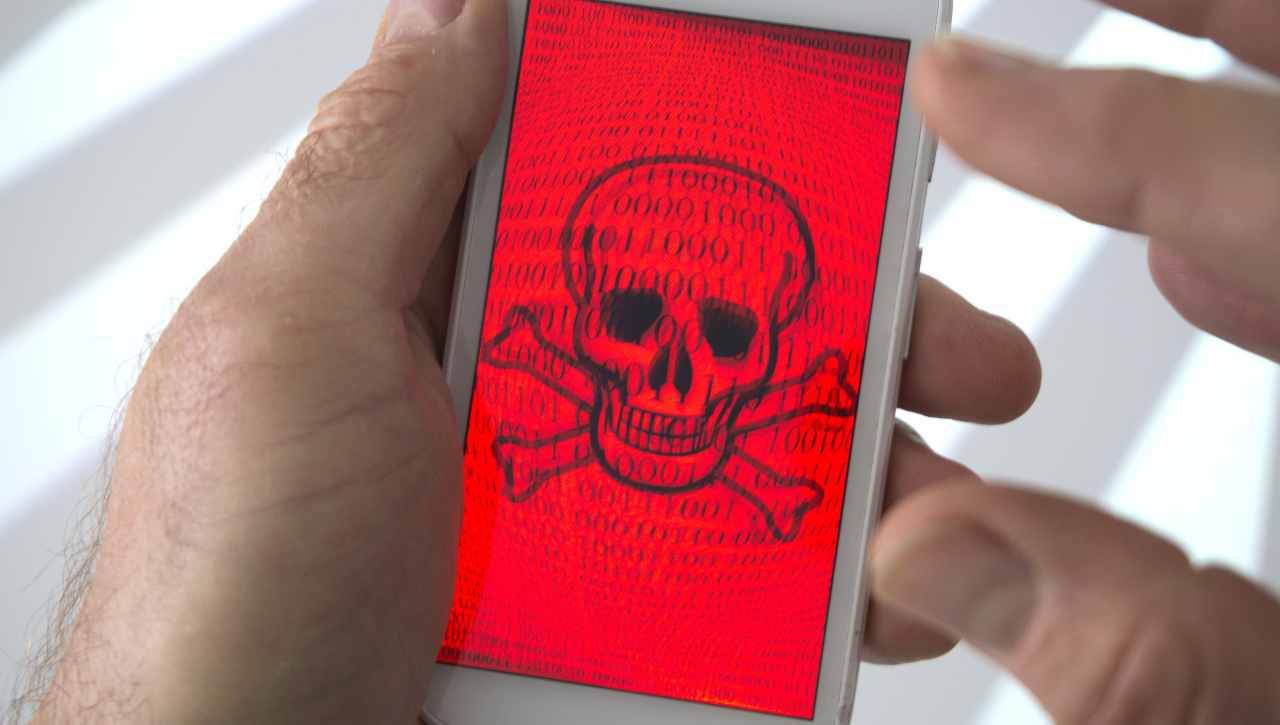 Allarme nel mondo Android: rimuovere immediatamente queste App sono piene di Trojan