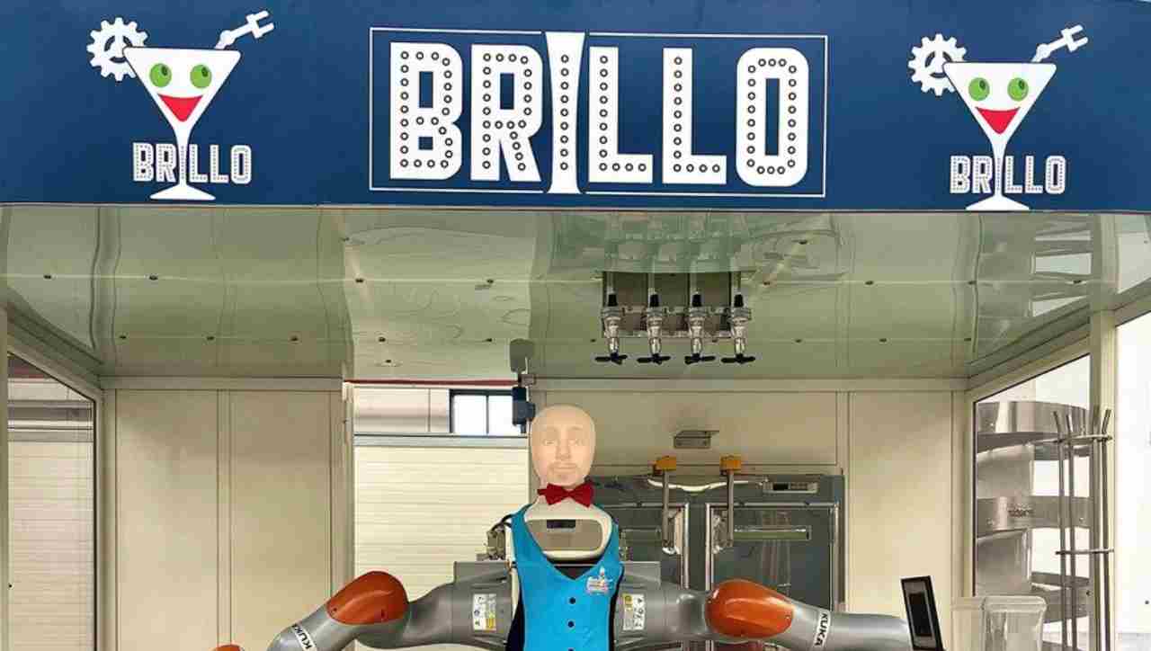 Ancora il Genio italiano trionfa: ecco Brillo, il robo-barista che prepara bevande, conversa e ricorda i tuoi gusti