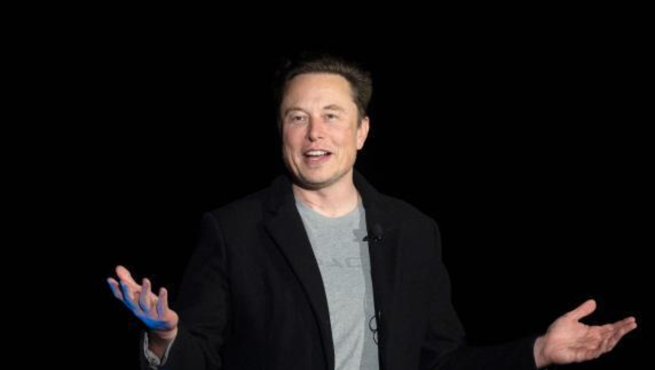Elon Musk dopo l'esperienza con Twitter pensa ad un suo social, si parla già di X.com