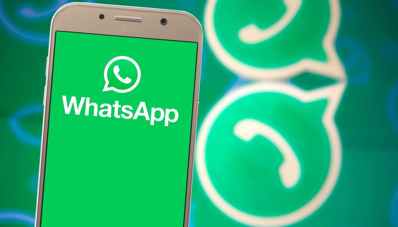 WhatsApp inserisce una nuova icona che attiva una funzione comodissima: ecco a cosa serve