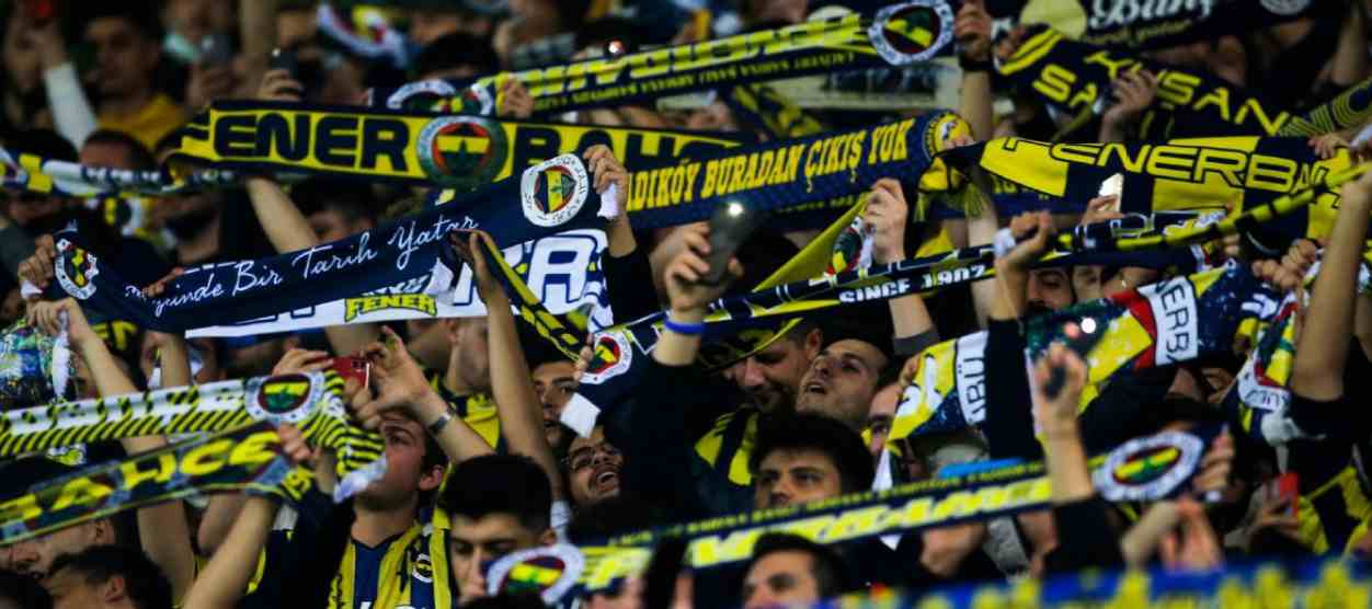 Un'immagine dei tifosi del Fenerbache [Credit: web] - Meteoweek, 05/09/2022