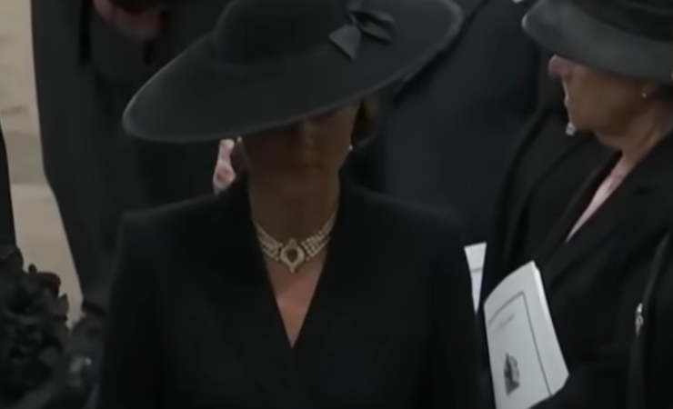 Kate ai funerali della regina