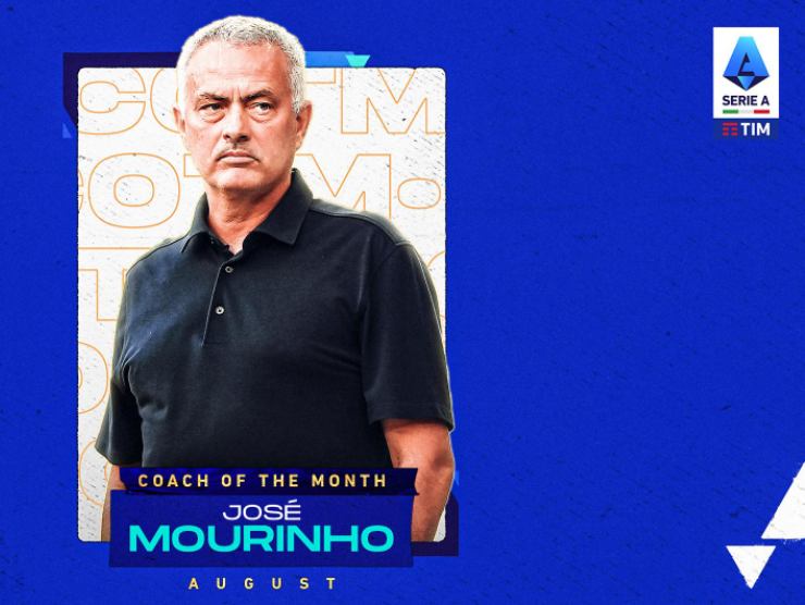 Il riconoscimento a Mou - credits: Lega Serie A. MeteoWeek.com 05/09/2022